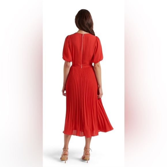 EVERNEW - Charlotte Red Puff Sleeve Pleated Midi Dress - Picture 12 of 14